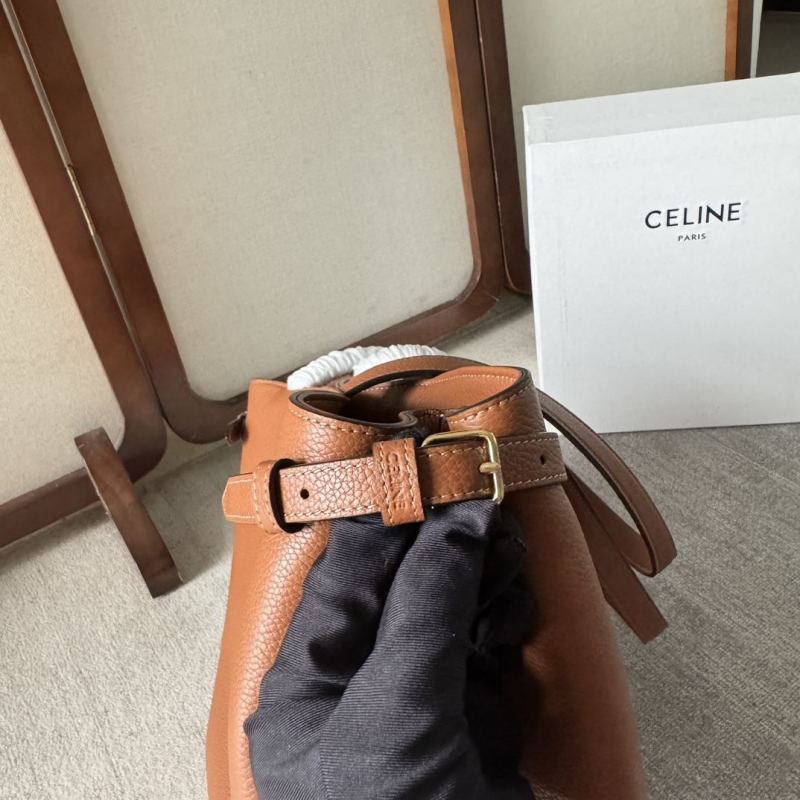 Ce1i*e cabas bags
